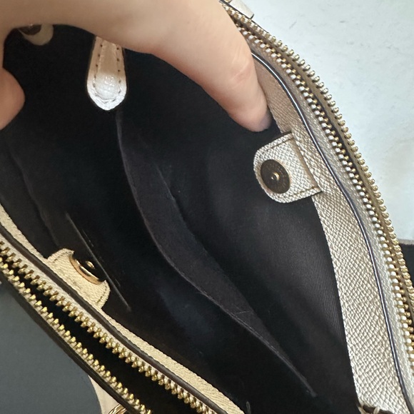 Coach gold/cream Satchel Bag - Picture 4 of 5